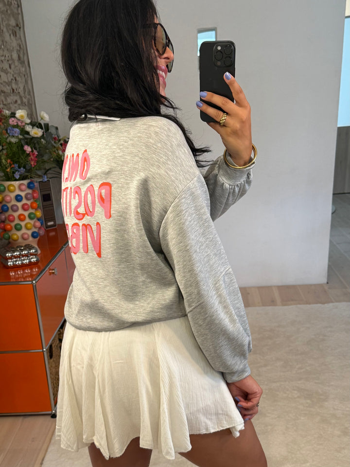 Pullover "Positive Vibes" in Hellgrau