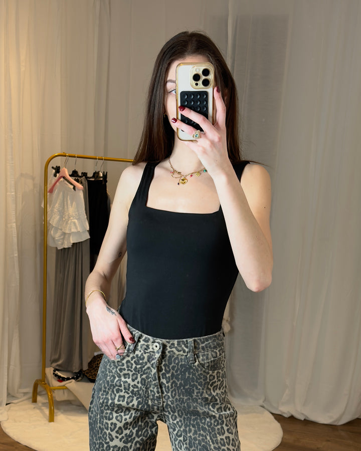 Tanktop mit eckigem Ausschnitt