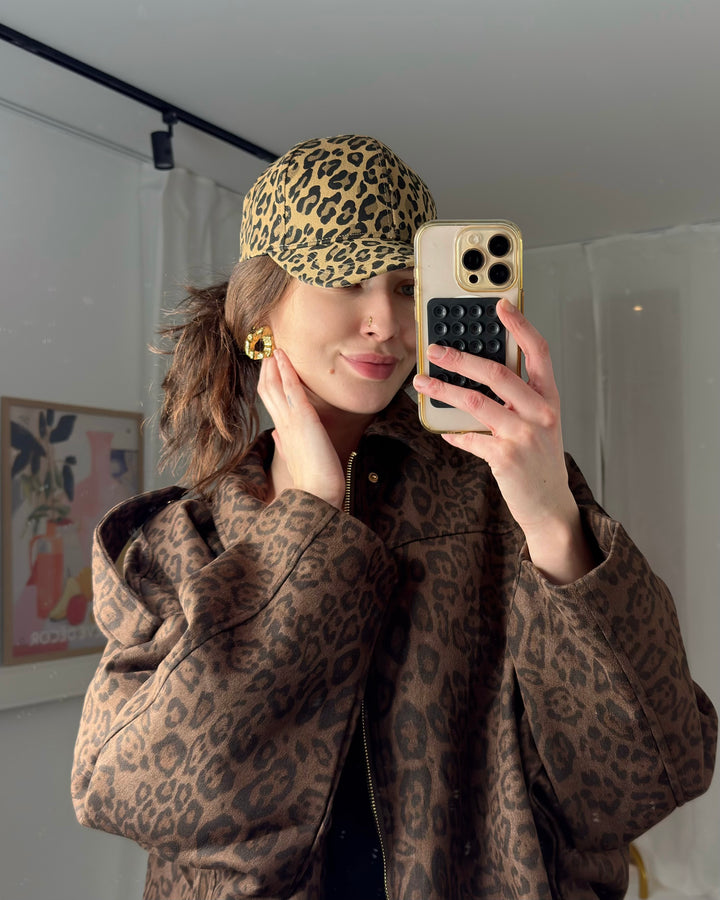 Leo Cap