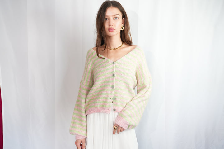 Cardigan mit Streifen in vielen Farben