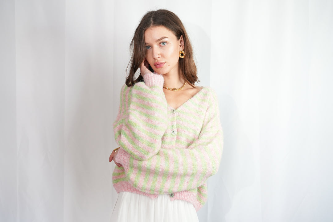 Cardigan mit Streifen in vielen Farben