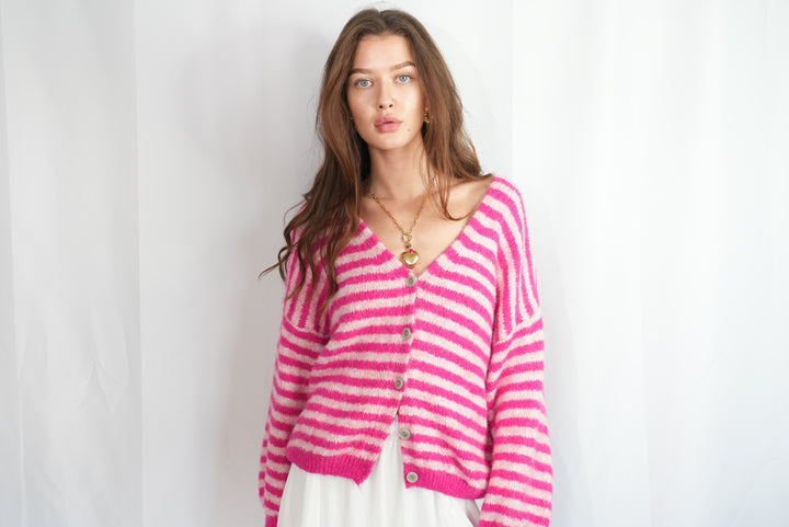 Cardigan mit Streifen in vielen Farben