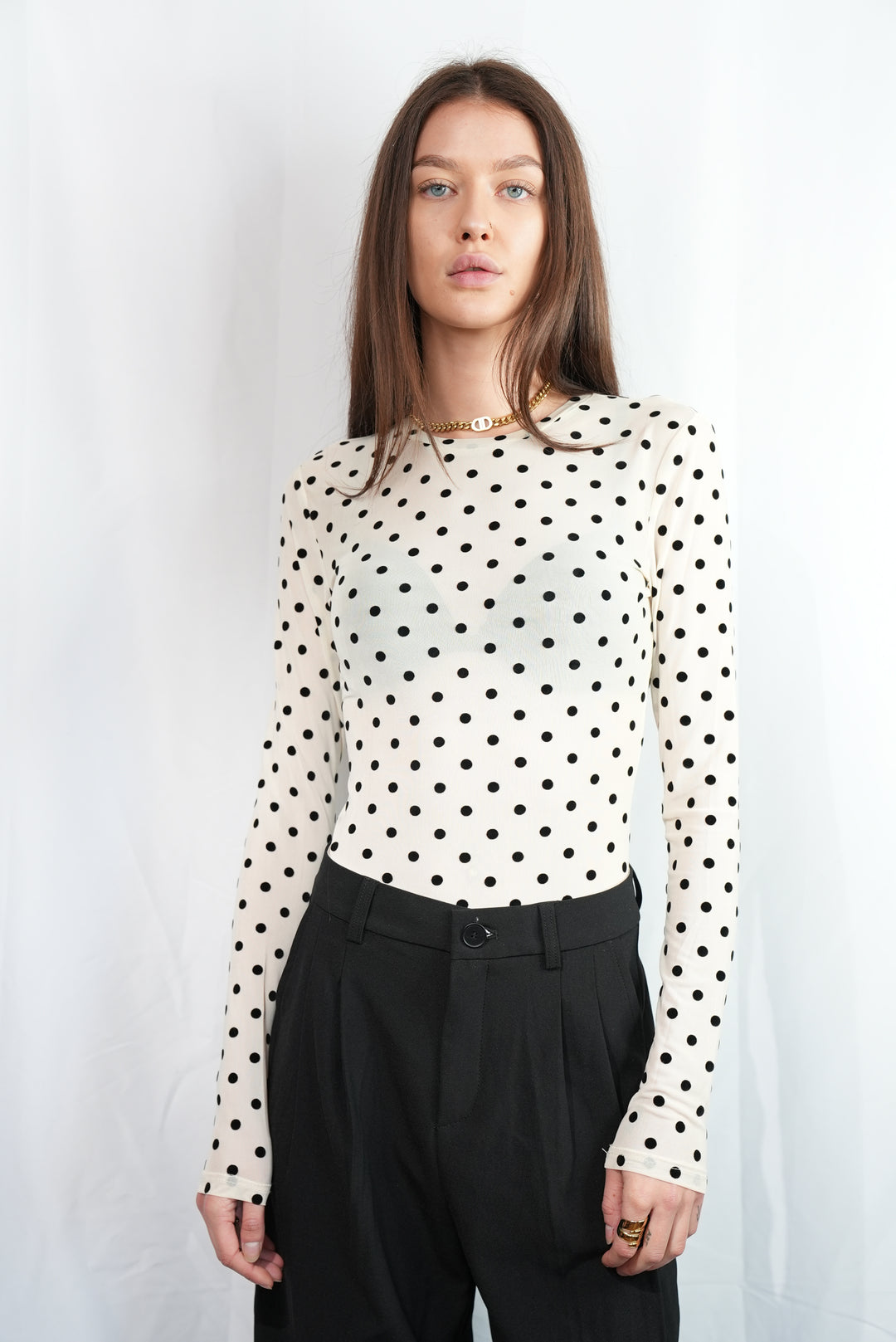 Longsleeve mit Punkten