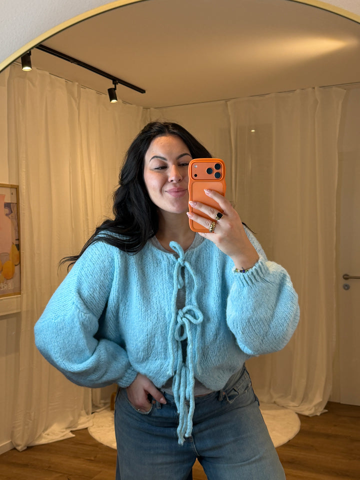 Oversized Cardigan mit Schleifen in verschiedene Farben