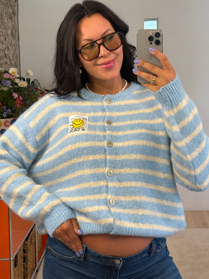 Cardigan Stripes Smiley in Himmelblau