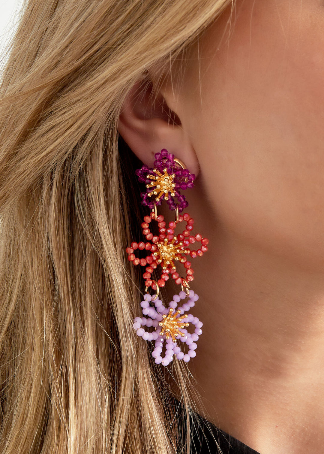 Ohrring „Statement Flower“ aus Perlen